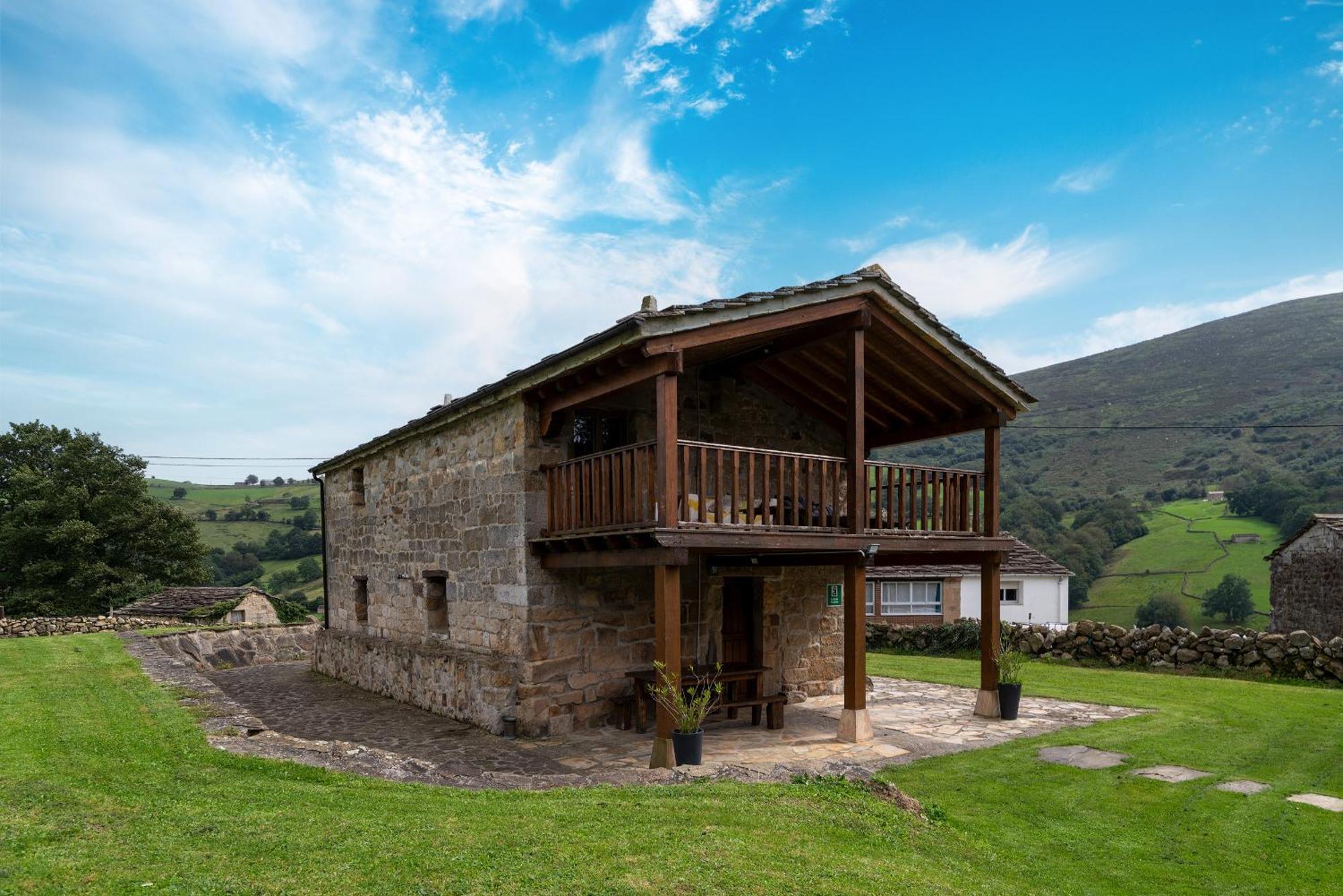 Cabaña Pasiega Las Suertes San Pedro Del Romeral Exterior foto